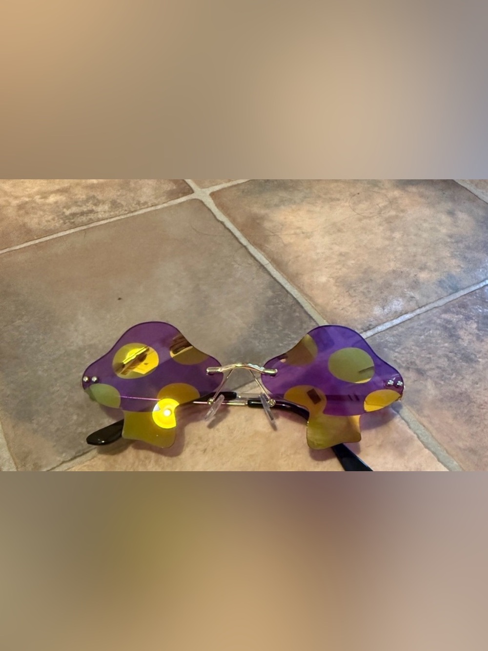 Novelty Rimless Mushroom Sunglasses
